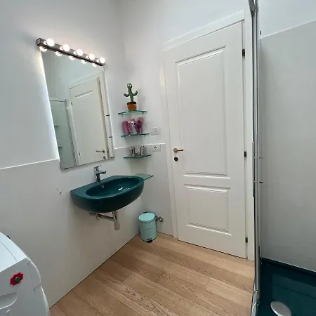 Rooftop In Historical Center Апартаменты Болонья