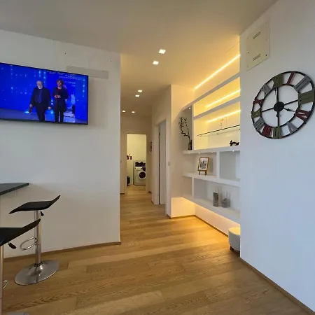 Rooftop In Historical Center Апартаменты