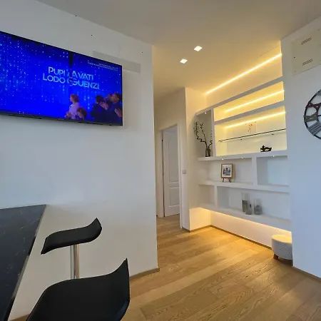 Διαμέρισμα Rooftop In Historical Center Μπολόνια