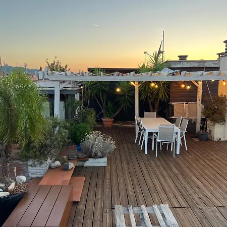 Διαμέρισμα Rooftop In Historical Center *