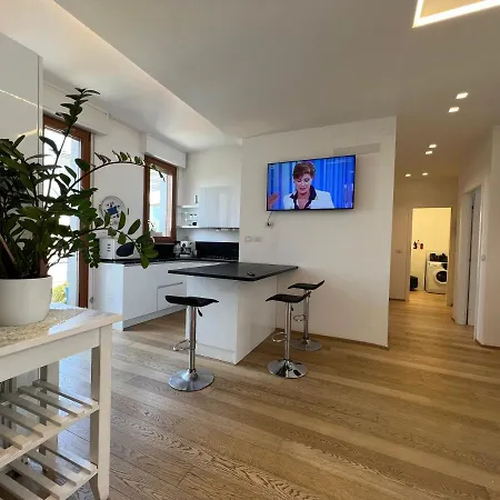 Rooftop In Historical Center Apartmán Boloňa